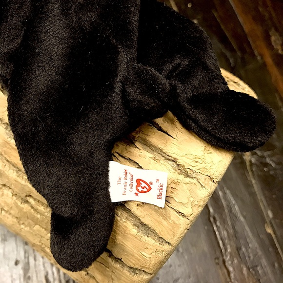 Cubbie & Blackie Beanies - Picture 10 of 12